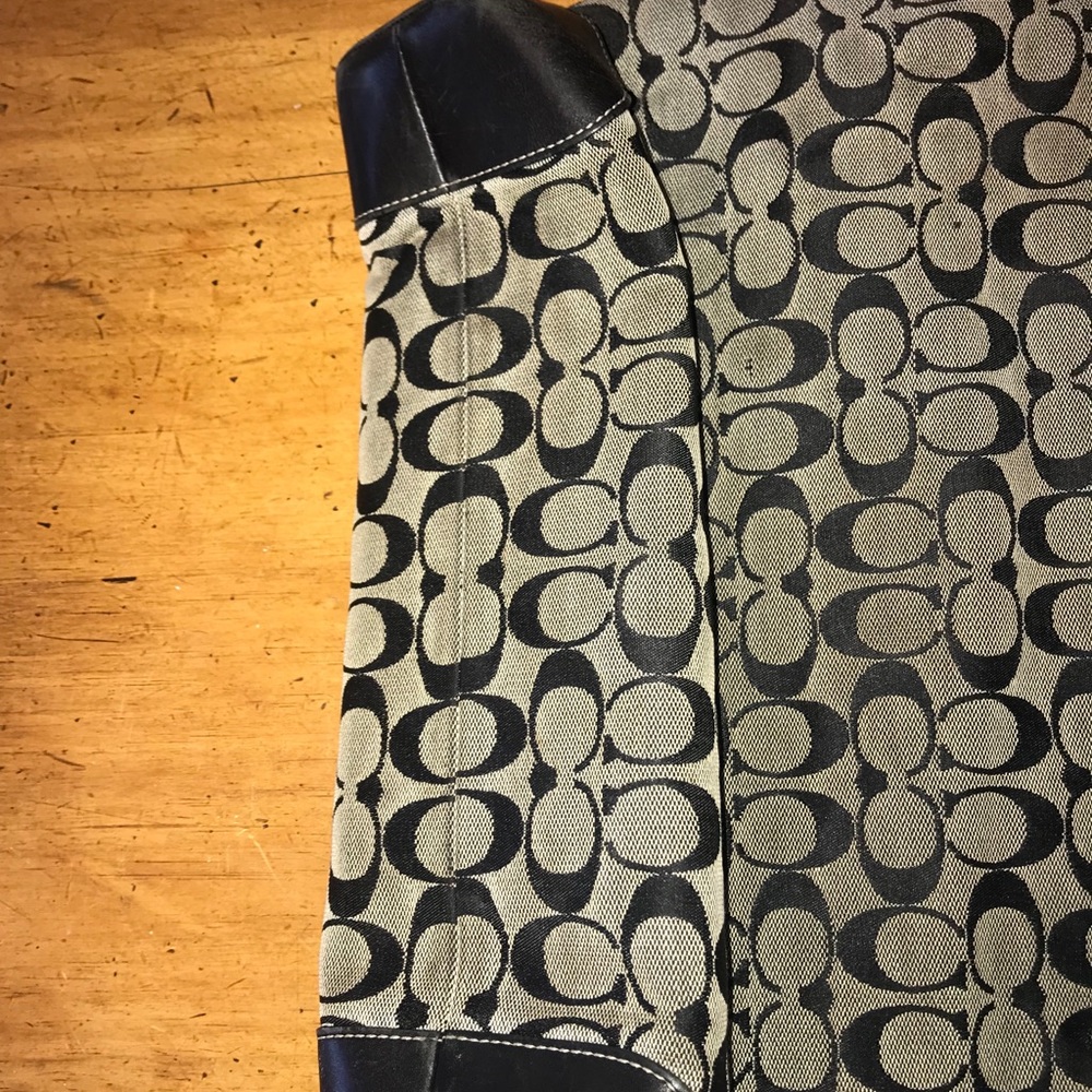 Coach Purse - Picture 3 of 4